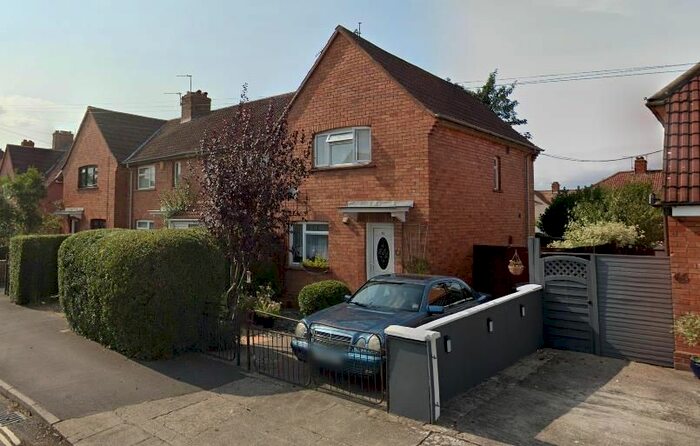 3 Bedroom End Of Terrace House To Rent In Lydney Road, Southmead, Bristol BS10