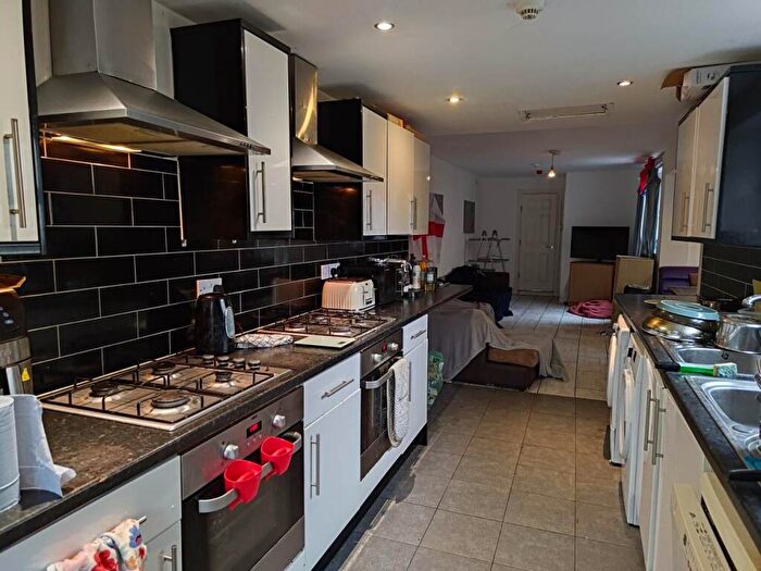 9 Bedroom House To Rent In Miskin Street (Rooms), Cathays, CF24