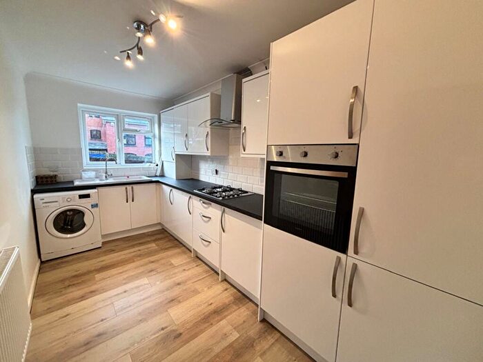 2 Bedroom Apartment To Rent In Oakdene Road, Redhill, RH1