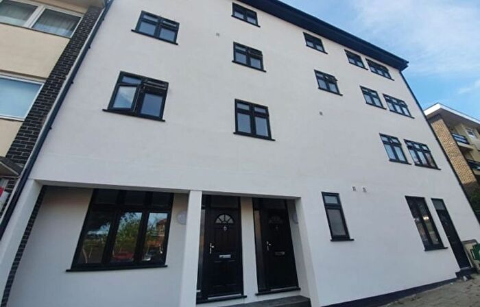 2 Bedroom Flat To Rent In Morden Arms, John Street, ME1