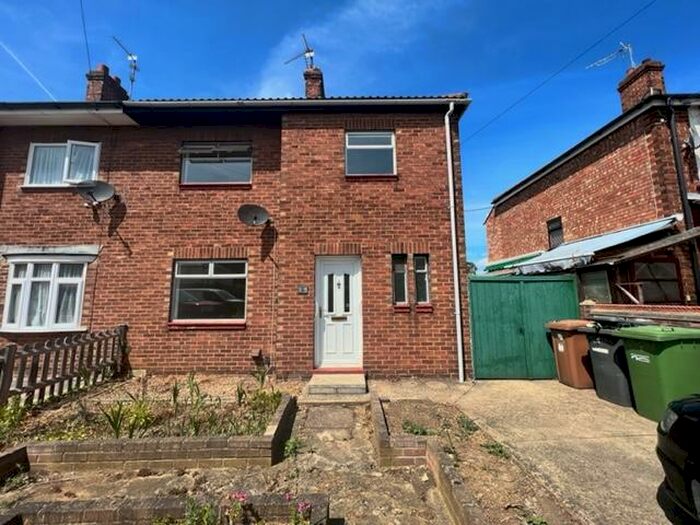 4 Bedroom House To Rent In Mountsteven Avenue, Peterborough, PE4