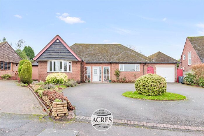 4 Bedroom Detached Bungalow For Sale In Waters Drive, Four Oaks, B74