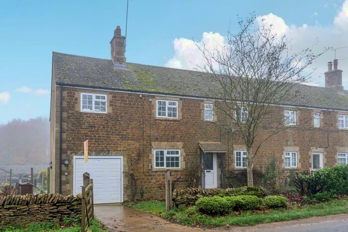 3 Bedroom Cottage To Rent In Nil Farm Cottages, Hook Norton, OX15