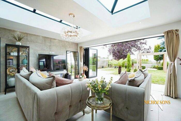 4 Bedroom Detached House For Sale In Park Lane, Retford, Nottinghamshire, DN22
