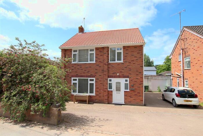 3 Bedroom Detached House To Rent In Glenthorne Road, Duryard, Exeter, EX4