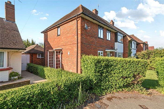 2 Bedroom Maisonette For Sale In West Clandon, Surrey, GU4