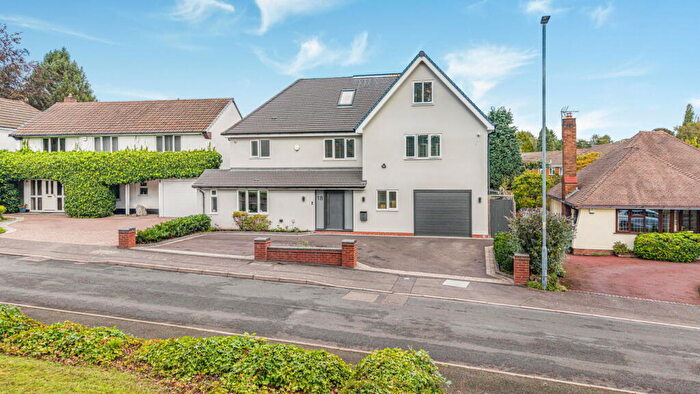 5 Bedroom Detached House For Sale In Thornhill Park, Sutton Coldfield, B74