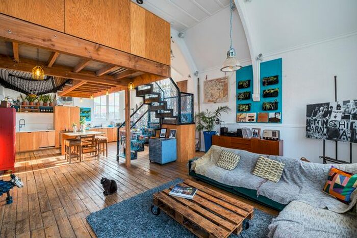 3 Bedroom Flat To Rent In Tabard Centre, Bermondsey, SE1