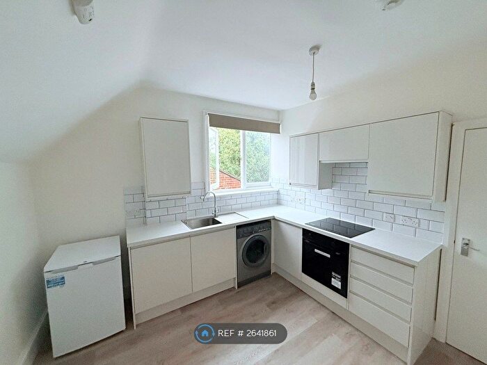 1 Bedroom Flat To Rent In Spencer Road, London, W4