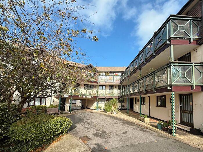 1 Bedroom Flat For Sale In Bolton Street, Brixham, TQ5
