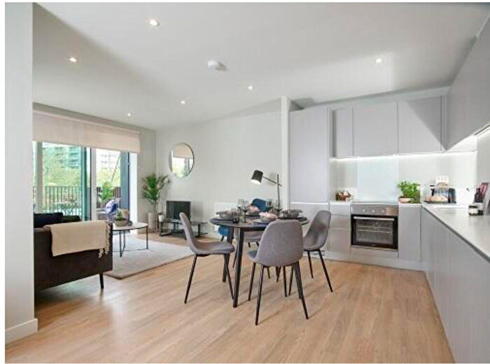 2 Bedroom Apartment To Rent In Ferry Lane, Tottenham Hale, London, N17