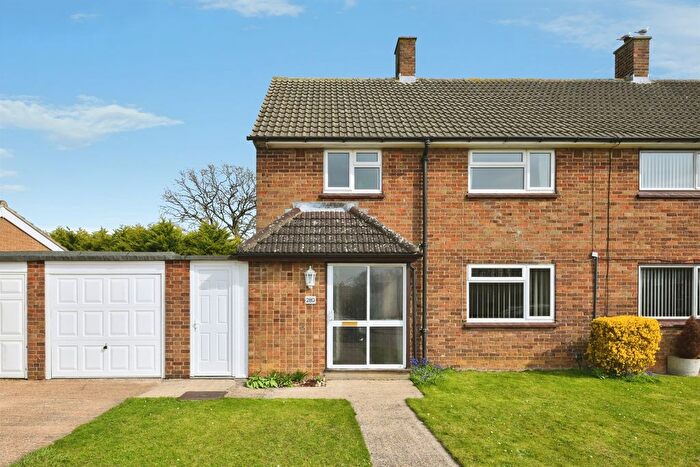 3 Bedroom Semi Detached House For Sale In The Dashes, Harlow, CM20