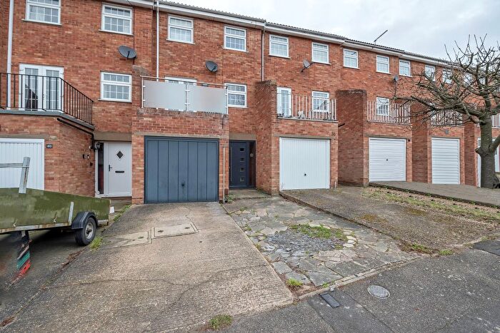 3 Bedroom Town House For Sale In Unicorn Place, Bury St. Edmunds, IP33