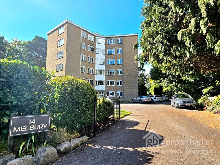 2 Bedroom Apartment For Sale In Lindsay Road, Poole, Dorset, BH13