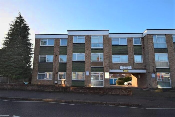 1 Bedroom Flat To Rent In Hatfield Road, St Albans, AL1