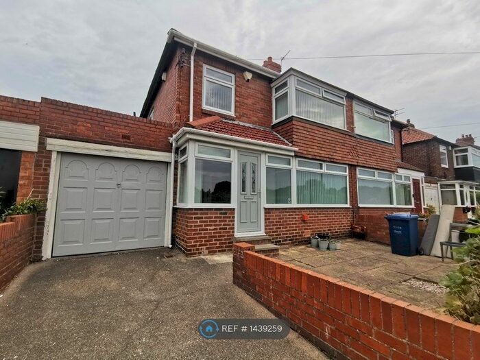 3 Bedroom Semi-Detached House To Rent In Broadwood Road, Newcastle Upon Tyne, NE15