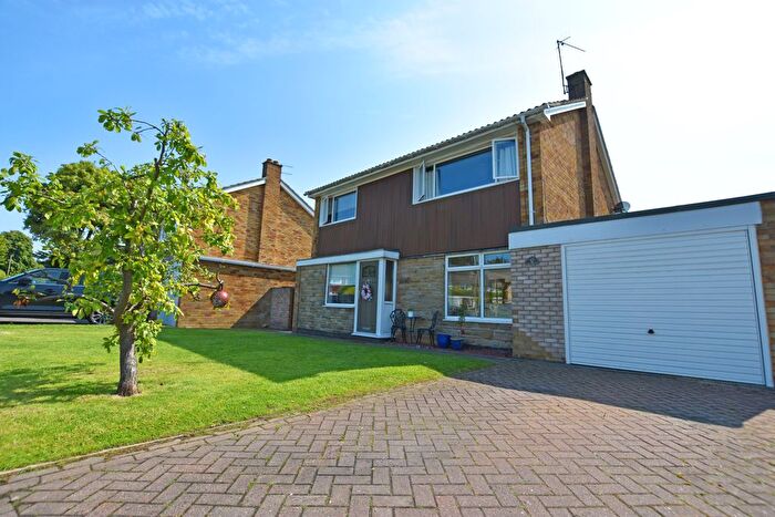 4 Bedroom Detached House For Sale In Scalby Beck Road, Scalby, Scarborough, YO13