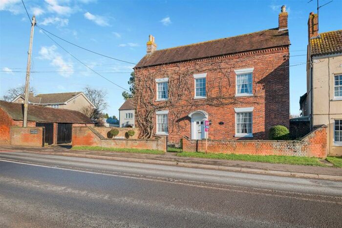 7 Bedroom Detached House For Sale In The Village, Westbury-on-Severn, GL14