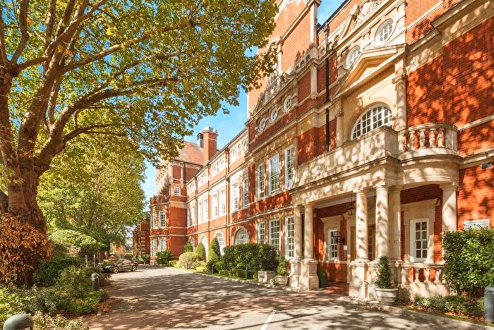 Flat For Sale In Lurline Gardens, Battersea, London, SW11