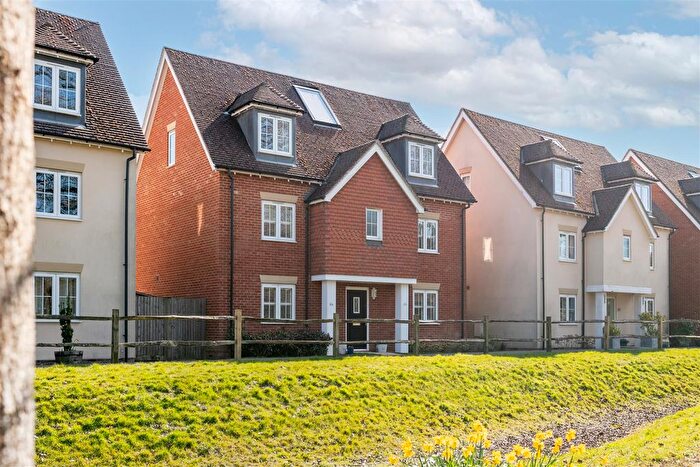 5 Bedroom Detached House For Sale In Brookfield Drive, Horley, RH6