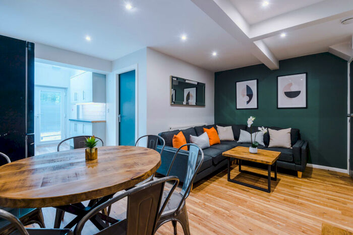 6 Bedroom Property To Rent In B Derby Road, Manchester, M14