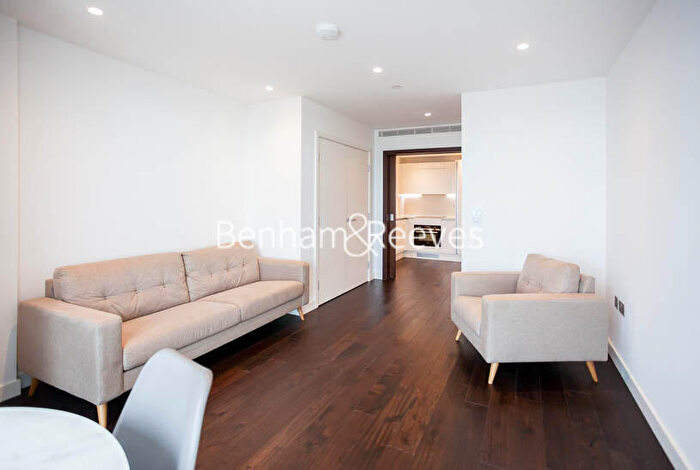 1 Bedroom Apartment To Rent In Royal Mint Street, Tower Hill, London, E1