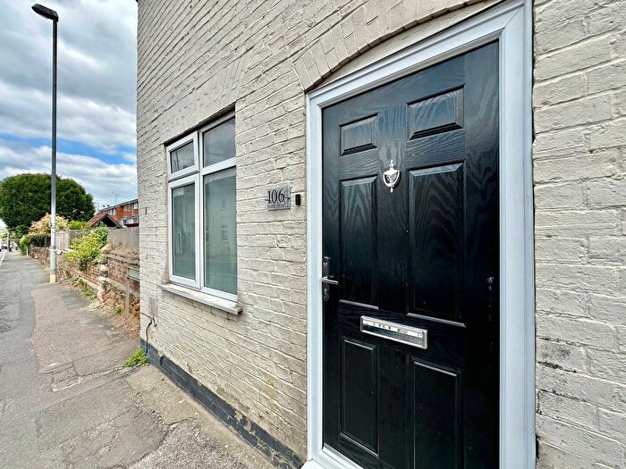 2 Bedroom Flat To Rent In North Street, Leighton Buzzard, LU7