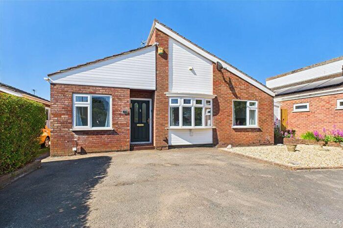 3 Bedroom Bungalow To Rent In Westerleigh Road, Clevedon, BS21