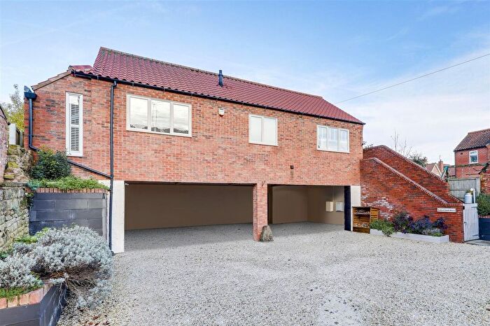 4 Bedroom Detached House For Sale In Main Street, Farnsfield, NG22