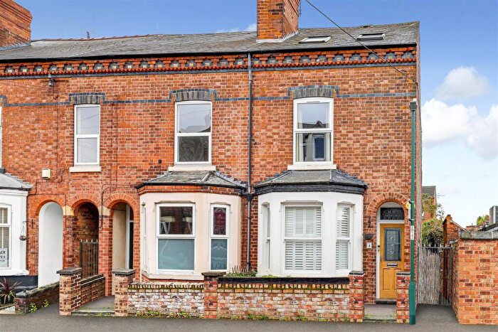 3 Bedroom End Of Terrace House For Sale In Bernard Street, Carrington, Nottinghamshire, NG5