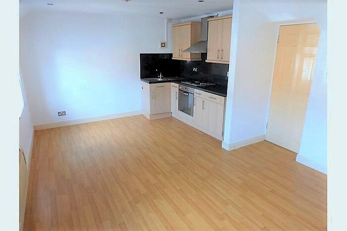 1 Bedroom Flat To Rent In West Lee, Cowbridge Road East, Cardiff, CF11