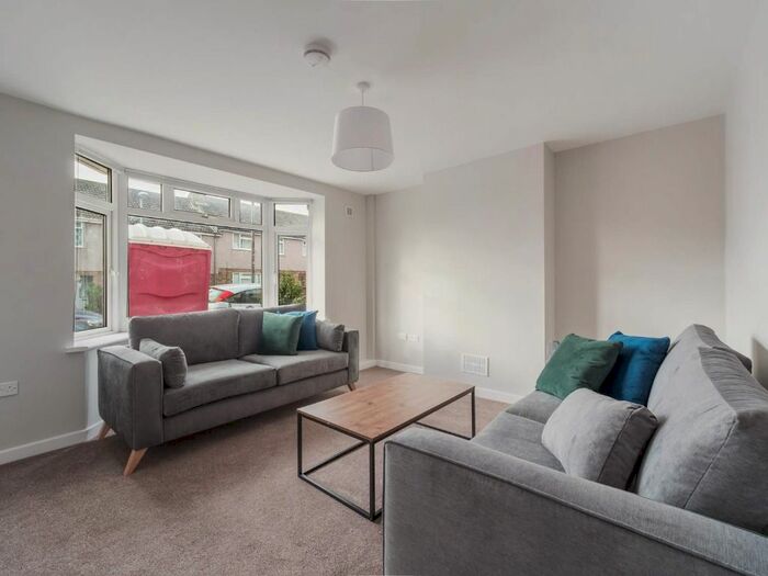 4 Bedroom Flat To Rent In Moorlands Road, Fishponds, Bristol, BS16