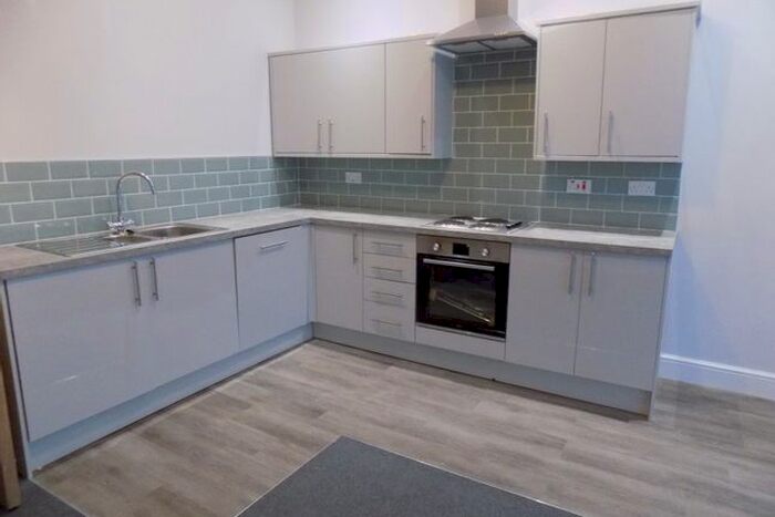 2 Bedroom Flat To Rent In Walter Road, Swansea, SA1