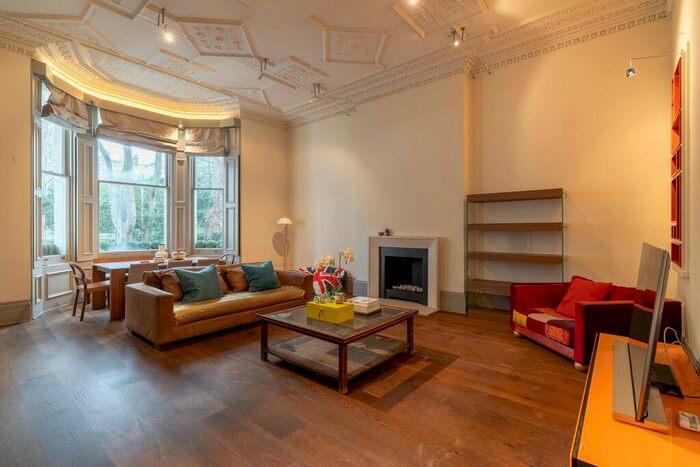 2 Bedroom Flat To Rent In Queen's Gate Gardens, South Kensington, SW7