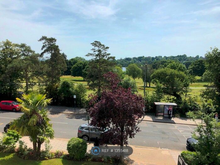 2 Bedroom Flat To Rent In Lakeview Court, London, SW19