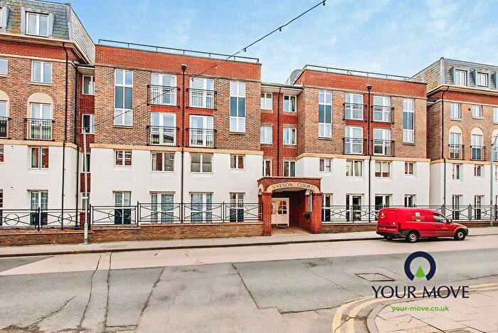 1 Bedroom Flat For Sale In Queen Street, Ramsgate, Kent, CT11