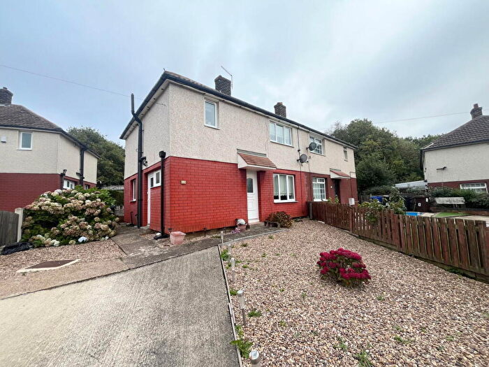 3 Bedroom Semi-Detached House For Sale In Oak Street, Grimethorpe, S72
