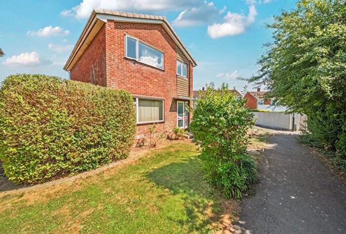 3 Bedroom Detached House For Sale In The Beagles, Cashes Green, Stroud, Gloucestershire, GL5