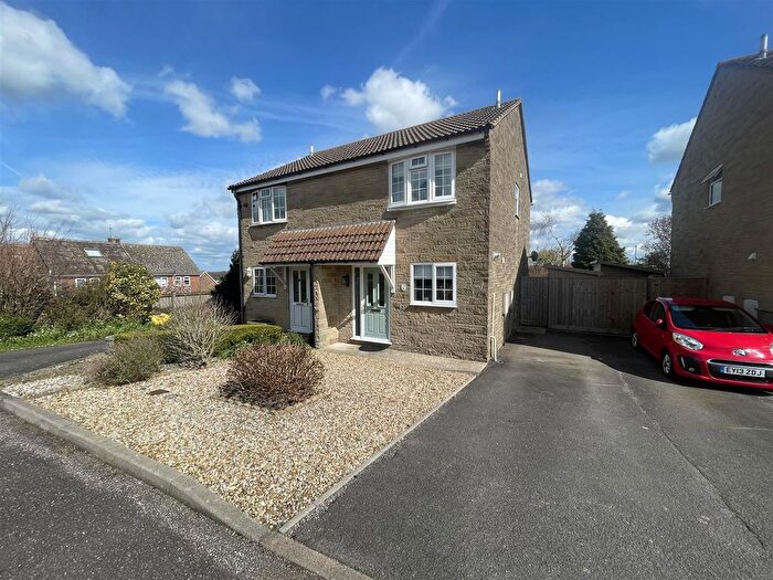 2 Bedroom Semi Detached House For Sale In Buckhill Close, Crewkerne - Viewing Advised, TA18