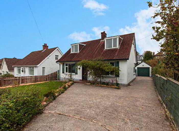 2 Bedroom Detached Bungalows For Sale In Kingsway Park, Belfast, BT5
