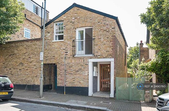 1 Bedroom Flat To Rent In St John's Hill, London, SW11