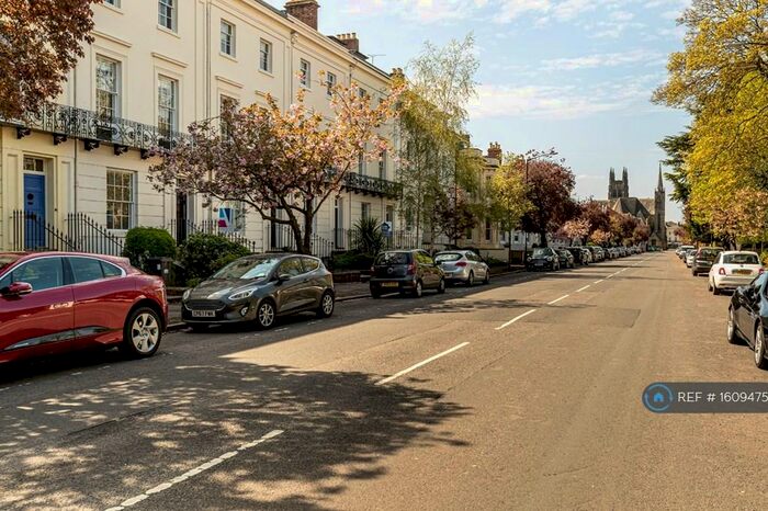 2 Bedroom Flat To Rent In Leam Terrace, Leamington Spa, CV31