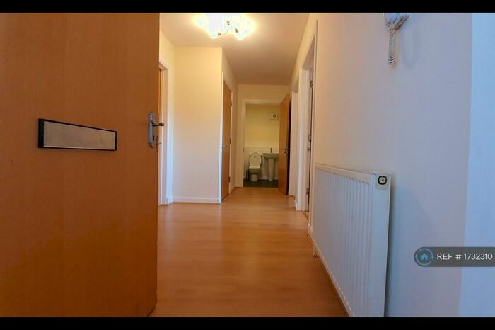 2 Bedroom Flat To Rent In Muirend Avenue, Glasgow, G44