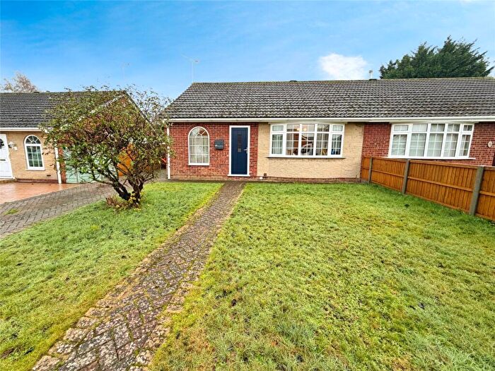 2 Bedroom Bungalow For Sale In Malham Close, Lincoln, Lincolnshire, LN6
