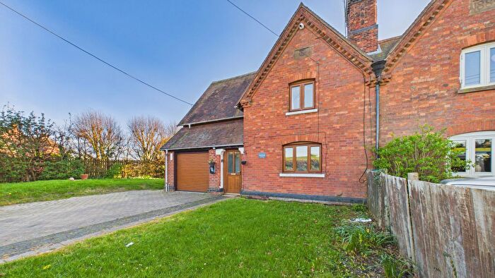 5 Bedroom Semi Detached House To Rent In Pickles Close, Upper Pollicott, Ashendon, Aylesbury, Buckinghamshire, HP18