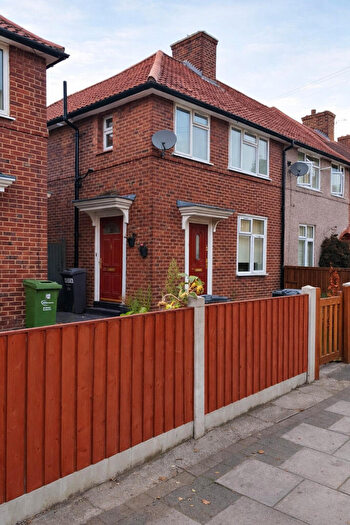 1 Bedroom Maisonette To Rent In Heathway, Dagenham, Essex, RM9