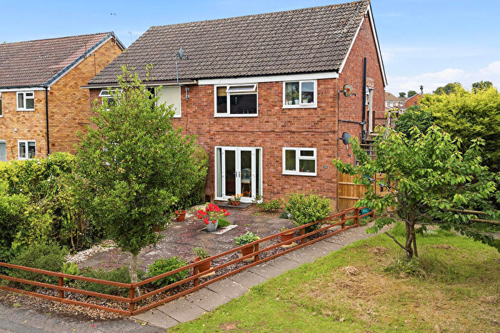 2 Bedroom Flat For Sale In Elm Close, Binley Woods, Coventry, CV3
