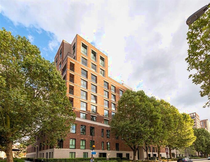 3 Bedroom Maisonette To Rent In Heygate Street, London, SE17