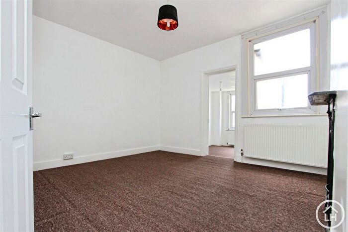 3 Bedroom Terraced House For Sale In Ufton Lane, Sittingbourne, ME10