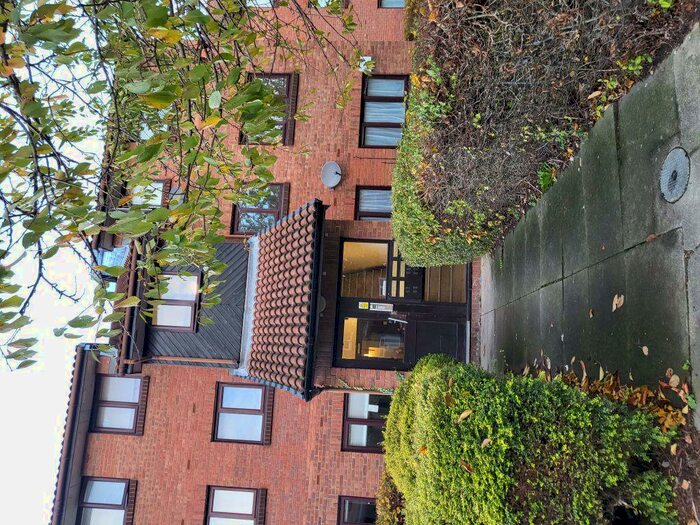 2 Bedroom Flat To Rent In Pedley Road, Chadwell Heath, RM8